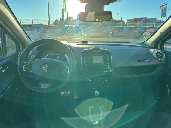 Aperçu de la photo 12 du véhicule RENAULT CLIO IV