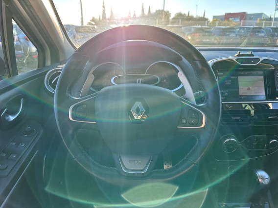 Aperçu de la photo 14 du véhicule RENAULT CLIO IV