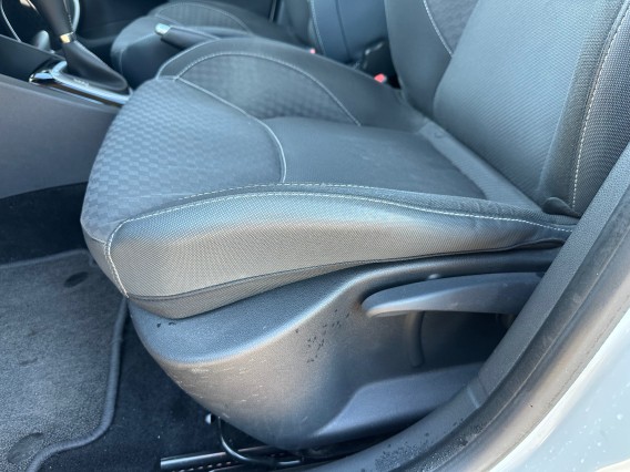 Aperçu de la photo 16 du véhicule RENAULT CLIO IV