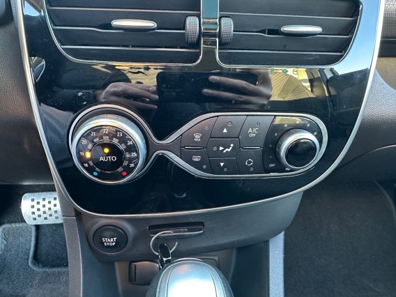 Aperçu de la photo 23 du véhicule RENAULT CLIO IV