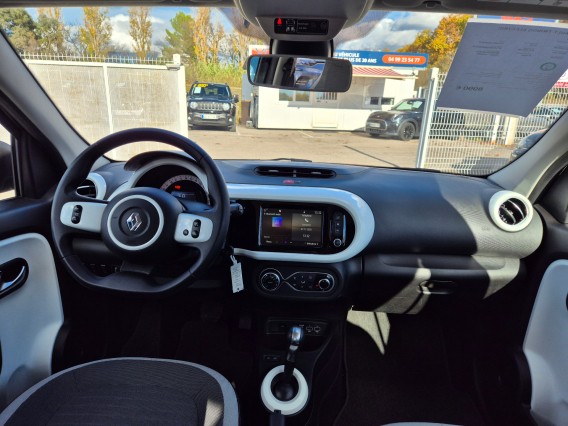 Aperçu de la photo 10 du véhicule RENAULT TWINGO ELECTRIC
