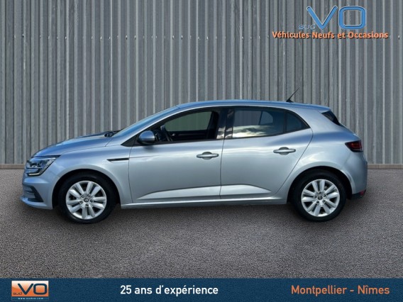 Aperçu de la photo 4 du véhicule RENAULT MEGANE IV BERLINE