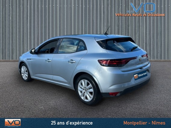 Aperçu de la photo 5 du véhicule RENAULT MEGANE IV BERLINE