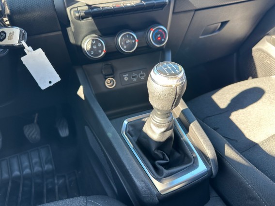 Aperçu de la photo 15 du véhicule RENAULT CLIO V