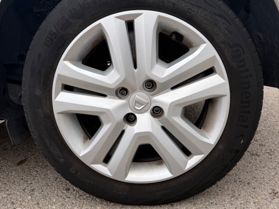 Aperçu de la photo 23 du véhicule DACIA SANDERO