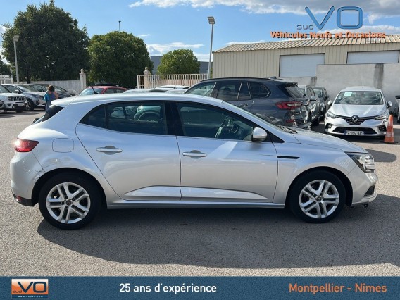 Aperçu de la photo 31 du véhicule RENAULT MEGANE IV BERLINE BUSINESS