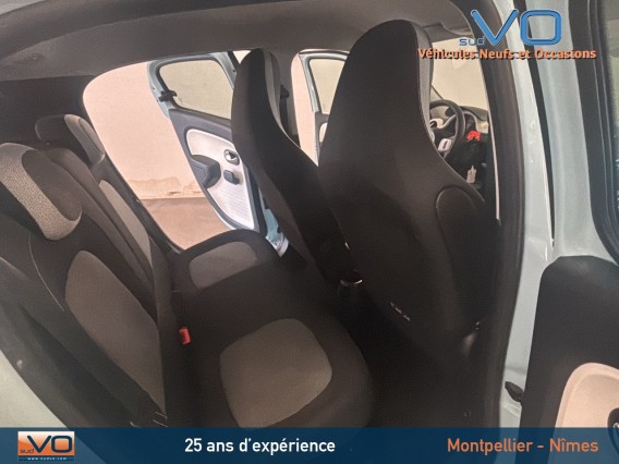 Aperçu de la photo 17 du véhicule RENAULT TWINGO III
