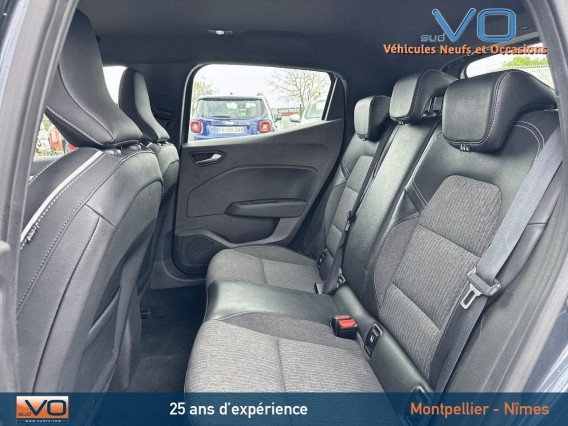 Aperçu de la photo 17 du véhicule RENAULT CLIO V