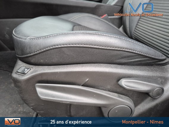 Aperçu de la photo 15 du véhicule JEEP COMPASS