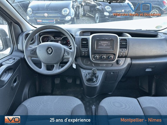 Aperçu de la photo 10 du véhicule RENAULT TRAFIC COMBI