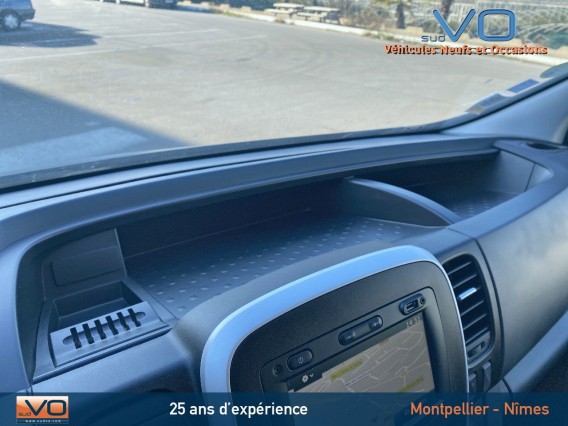 Aperçu de la photo 24 du véhicule RENAULT TRAFIC COMBI