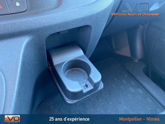 Aperçu de la photo 26 du véhicule RENAULT TRAFIC COMBI