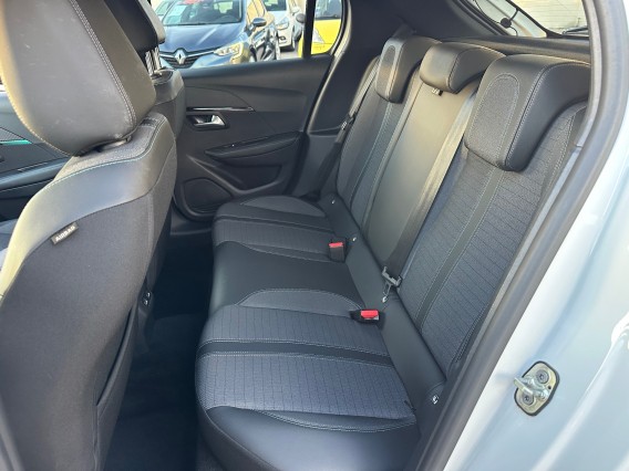 Aperçu de la photo 15 du véhicule PEUGEOT 208 ELECTRIQUE