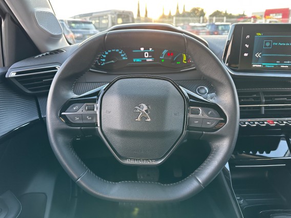 Aperçu de la photo 17 du véhicule PEUGEOT 208 ELECTRIQUE