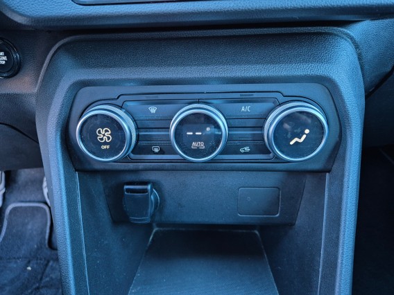 Aperçu de la photo 13 du véhicule DACIA SANDERO