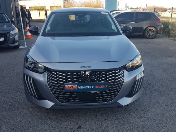 Aperçu de la photo 3 du véhicule PEUGEOT 208