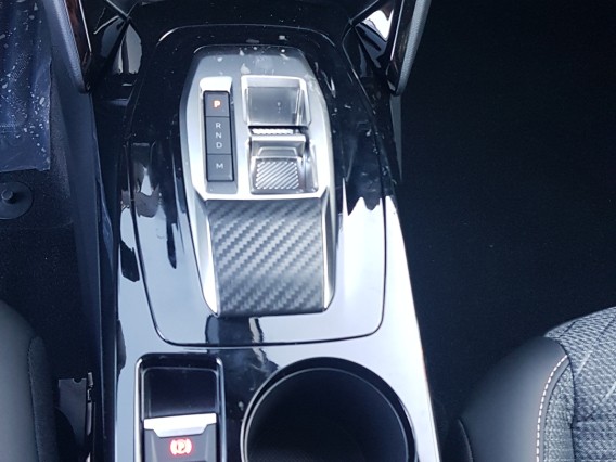 Aperçu de la photo 20 du véhicule PEUGEOT 208