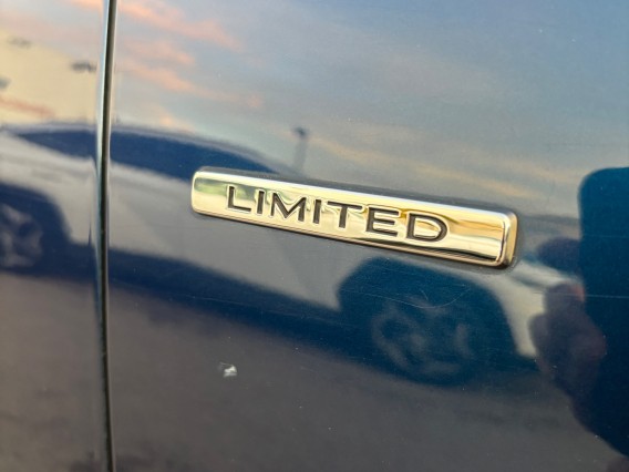 Aperçu de la photo 19 du véhicule RENAULT SCENIC IV