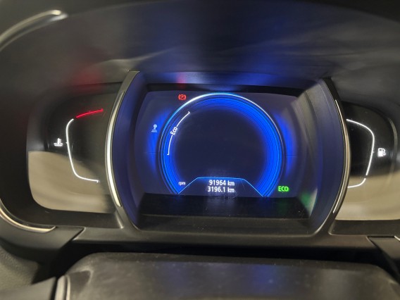 Aperçu de la photo 28 du véhicule RENAULT SCENIC IV