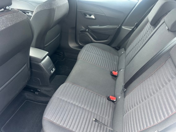 Aperçu de la photo 12 du véhicule PEUGEOT 208 ELECTRIQUE