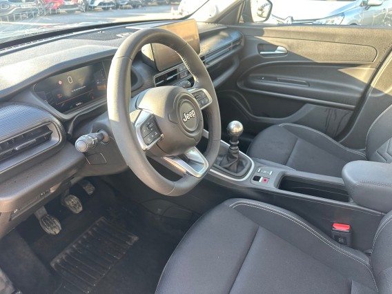 Aperçu de la photo 12 du véhicule JEEP AVENGER