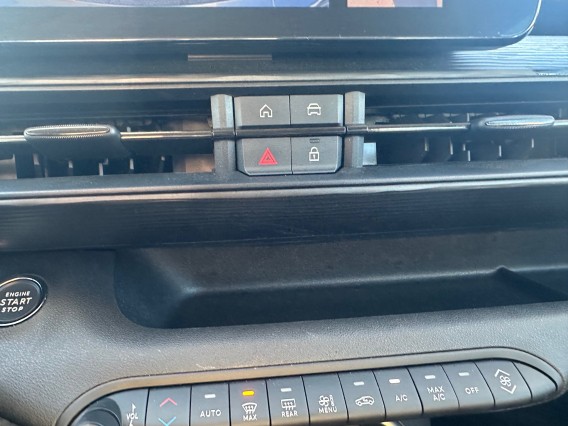 Aperçu de la photo 24 du véhicule JEEP AVENGER