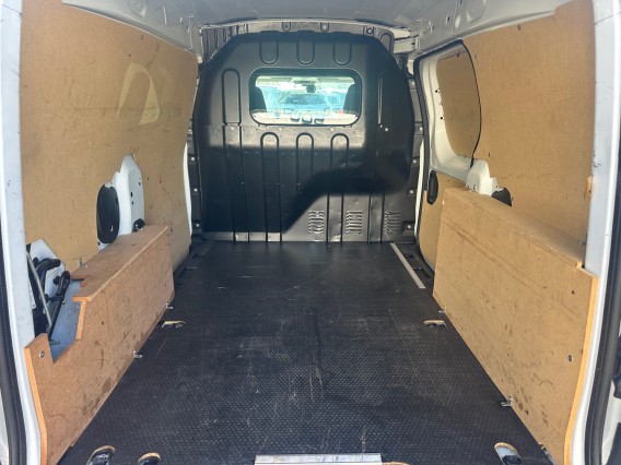 Aperçu de la photo 7 du véhicule RENAULT EXPRESS VAN