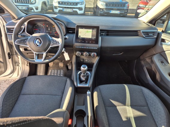 Aperçu de la photo 20 du véhicule RENAULT CLIO V