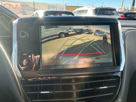 Aperçu de la photo 17 du véhicule PEUGEOT 2008