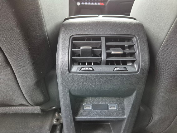 Aperçu de la photo 21 du véhicule PEUGEOT 308