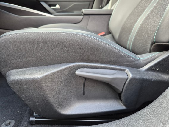 Aperçu de la photo 22 du véhicule PEUGEOT 308