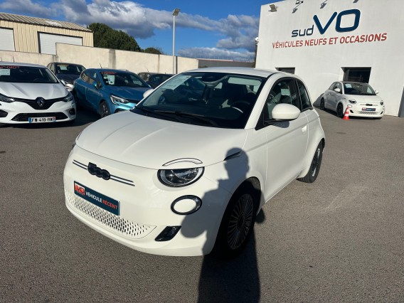 Aperçu de la photo 4 du véhicule FIAT 500e 3+1 MY22 SERIE 1 STEP 2