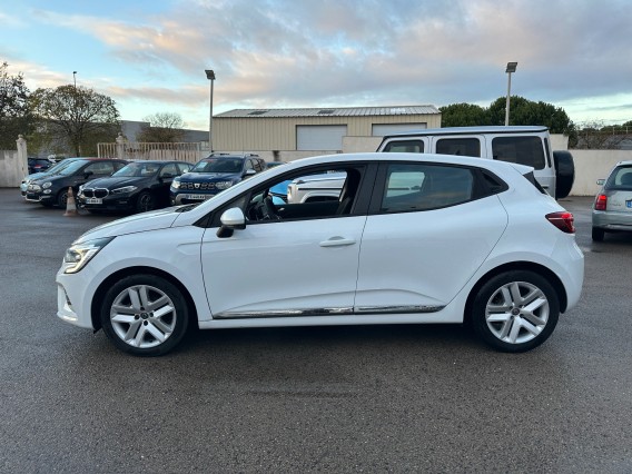 Aperçu de la photo 3 du véhicule RENAULT CLIO V