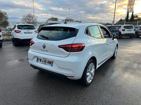 Aperçu de la photo 8 du véhicule RENAULT CLIO V