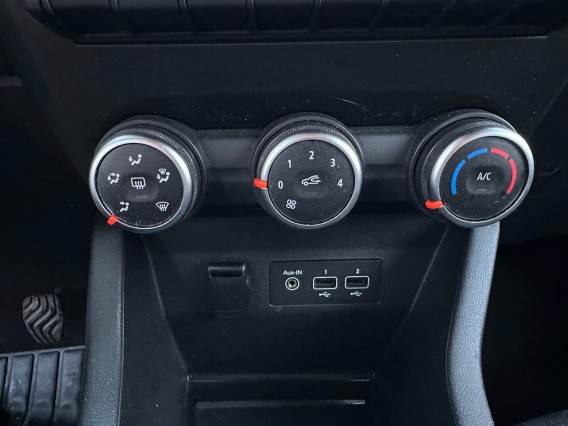 Aperçu de la photo 29 du véhicule RENAULT CLIO V