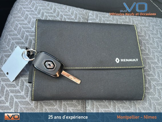 Aperçu de la photo 30 du véhicule RENAULT CLIO V