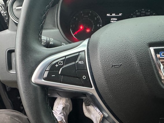 Aperçu de la photo 15 du véhicule DACIA DUSTER