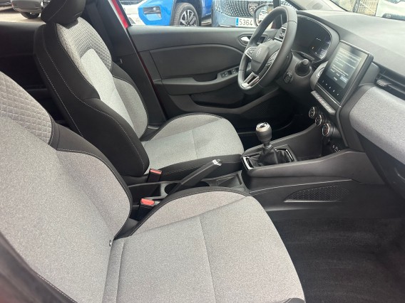 Aperçu de la photo 14 du véhicule RENAULT CLIO V