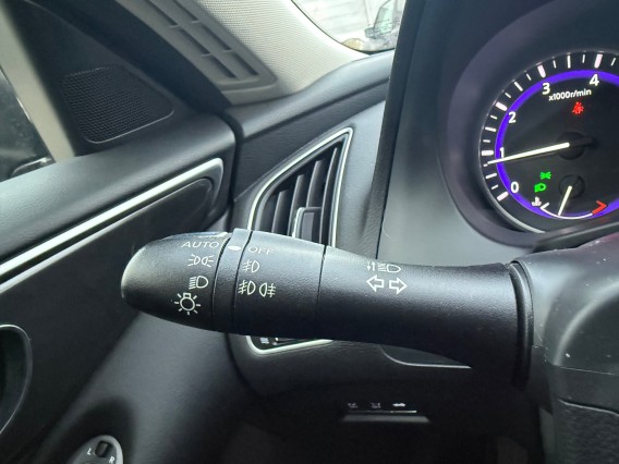 Aperçu de la photo 15 du véhicule INFINITI Q50