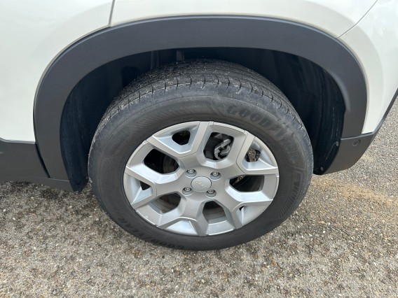 Aperçu de la photo 32 du véhicule JEEP AVENGER