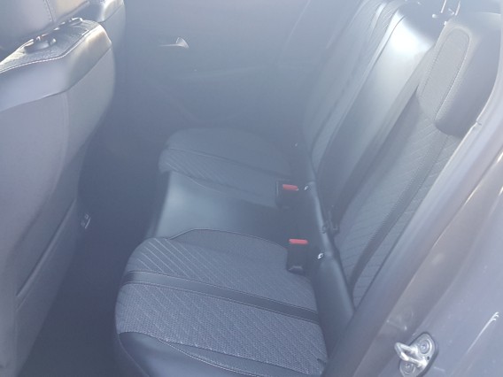 Aperçu de la photo 13 du véhicule PEUGEOT 208