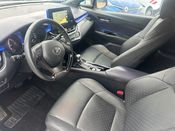 Aperçu de la photo 12 du véhicule TOYOTA C-HR HYBRIDE