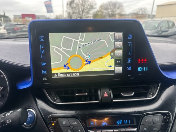 Aperçu de la photo 19 du véhicule TOYOTA C-HR HYBRIDE