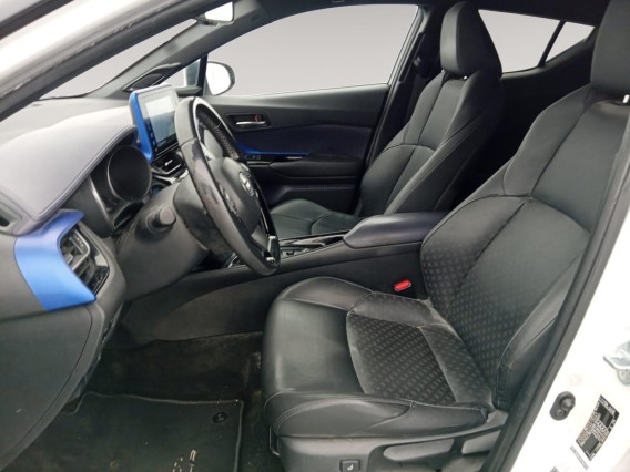 Aperçu de la photo 34 du véhicule TOYOTA C-HR HYBRIDE