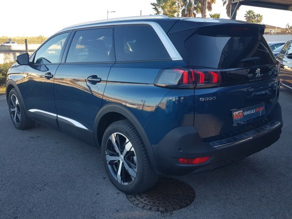 Aperçu de la photo 5 du véhicule PEUGEOT 5008