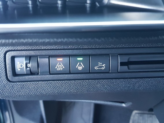 Aperçu de la photo 19 du véhicule PEUGEOT 5008