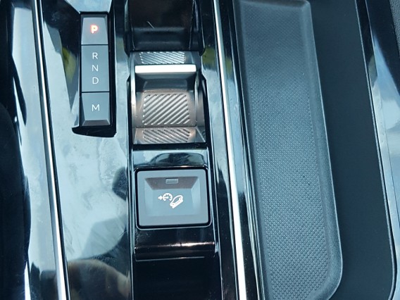 Aperçu de la photo 20 du véhicule PEUGEOT 5008