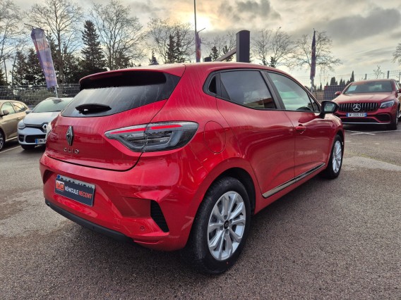 Aperçu de la photo 8 du véhicule RENAULT CLIO V