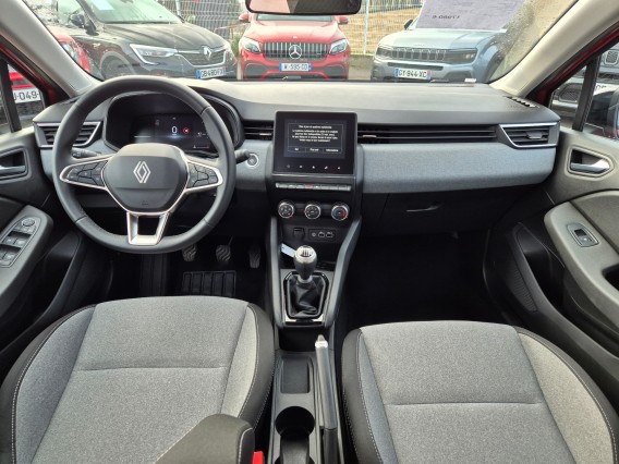 Aperçu de la photo 10 du véhicule RENAULT CLIO V