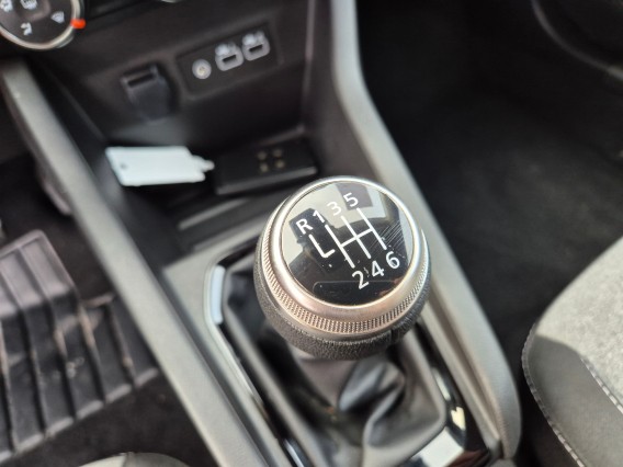 Aperçu de la photo 12 du véhicule RENAULT CLIO V